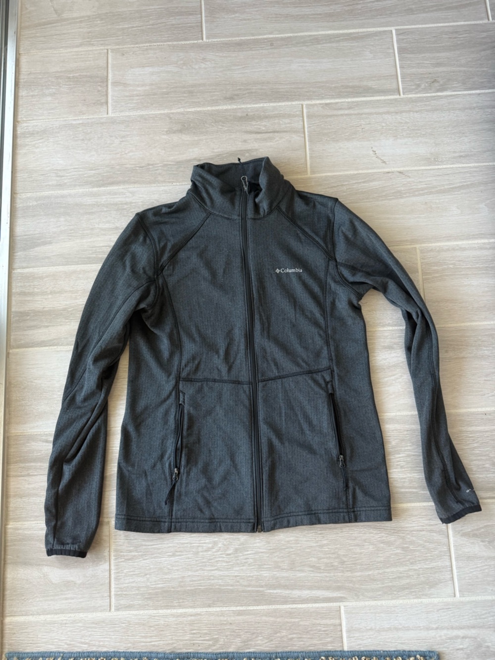 Columbia Women’s Full-Zip Lightweight Jacket
